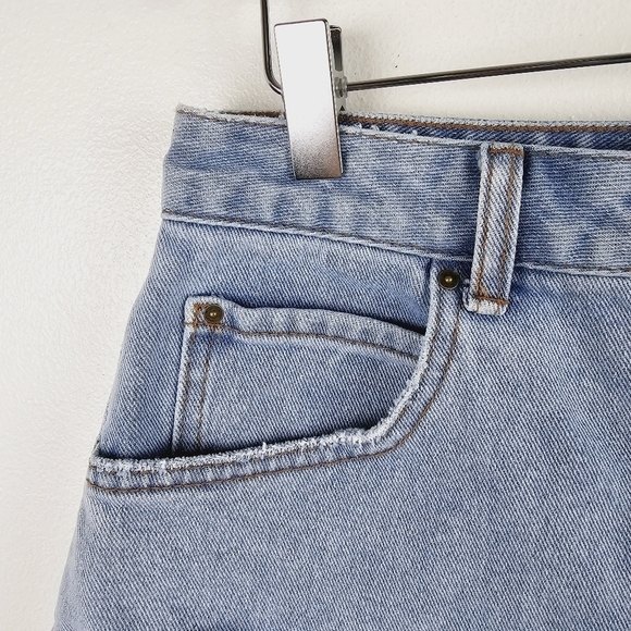 Billabong Distressed High Rise Denim Jean Shorts, size 30 - Picture 4 of 10